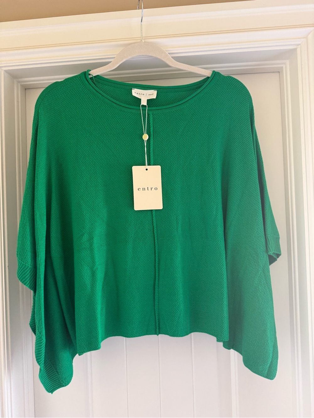 entro Emerald Green Lightweight Knit Poncho Sweater